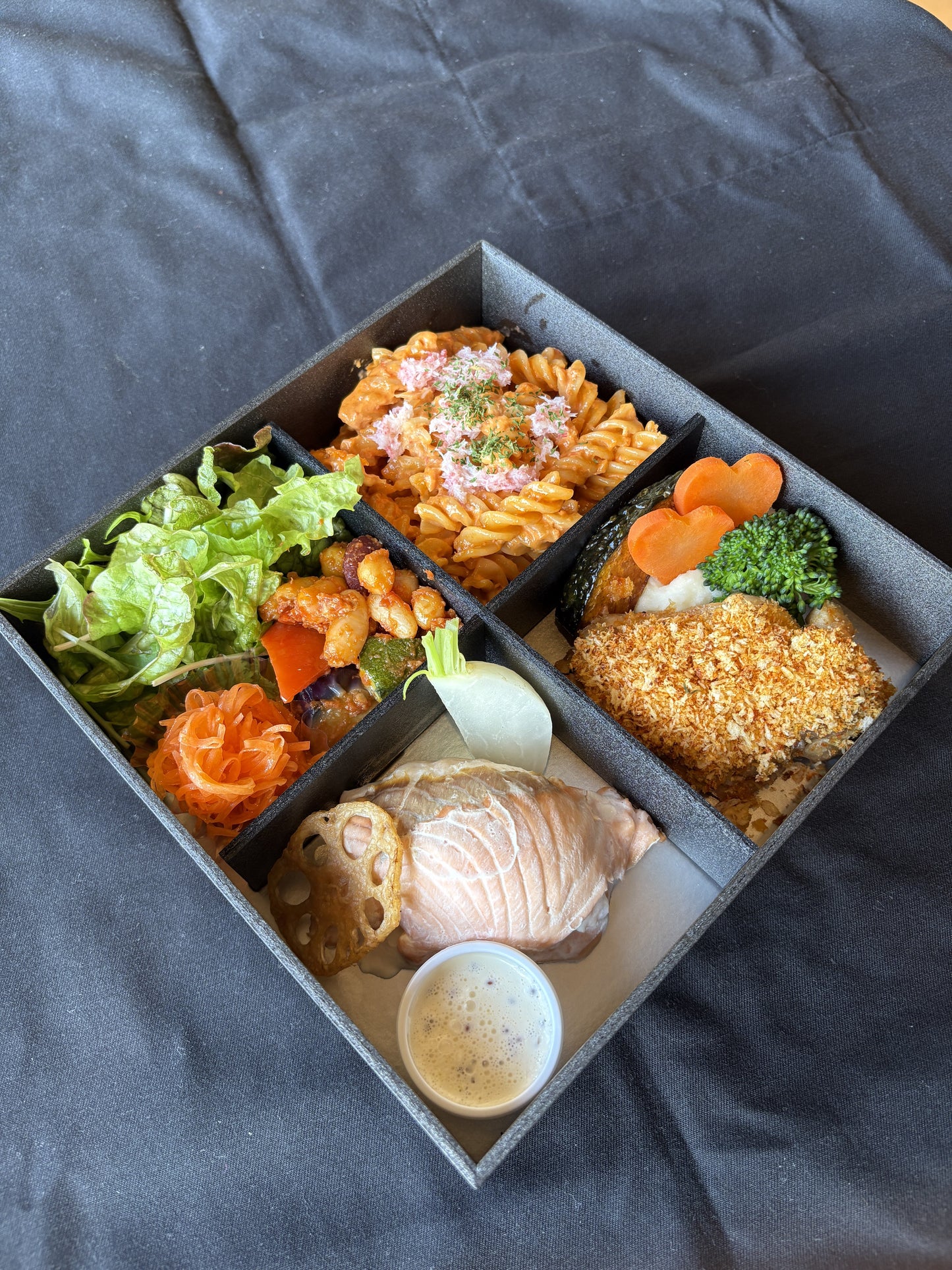 (11)Cortile コルティーレ コルティーレ特製 おひな様BOX