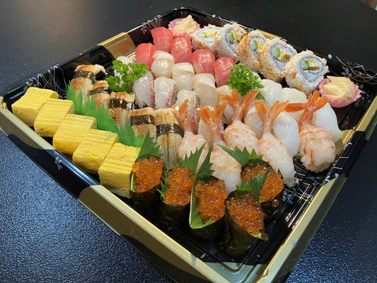 割烹 加賀 福島県産魚入りお寿司盛合せ　C-08